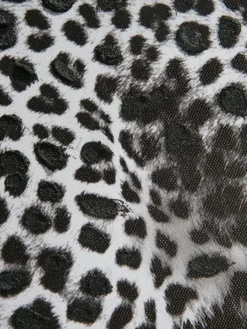 Kibek Leopard auf der Jagd