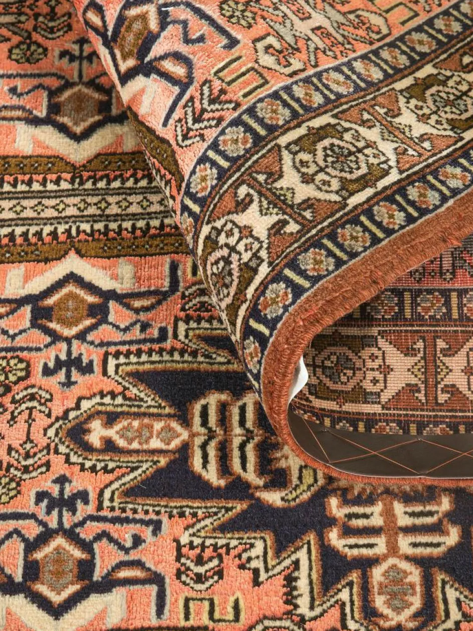 Kibek Meshkin auf Seide