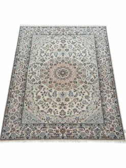 Kibek Nain 6 Lah Habibian