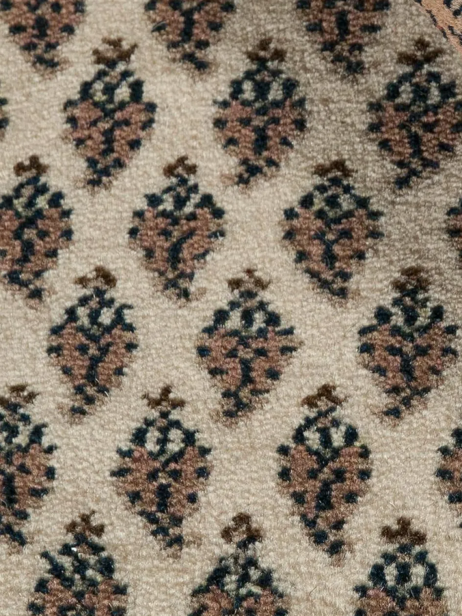 Kinder Kibek Sarough Mir